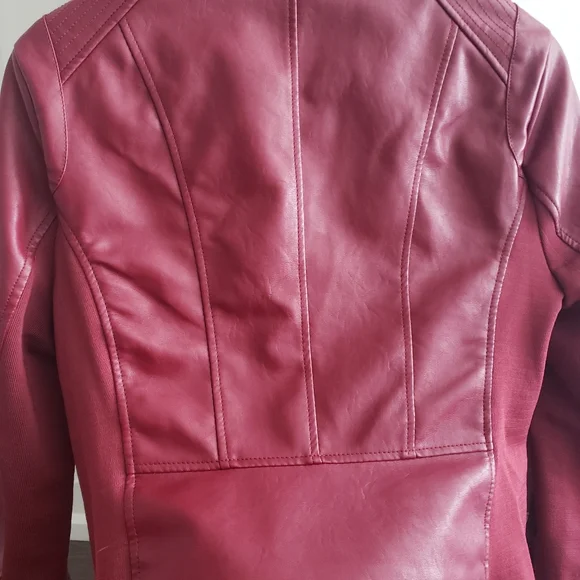 Jacket - Picture 3 of 4